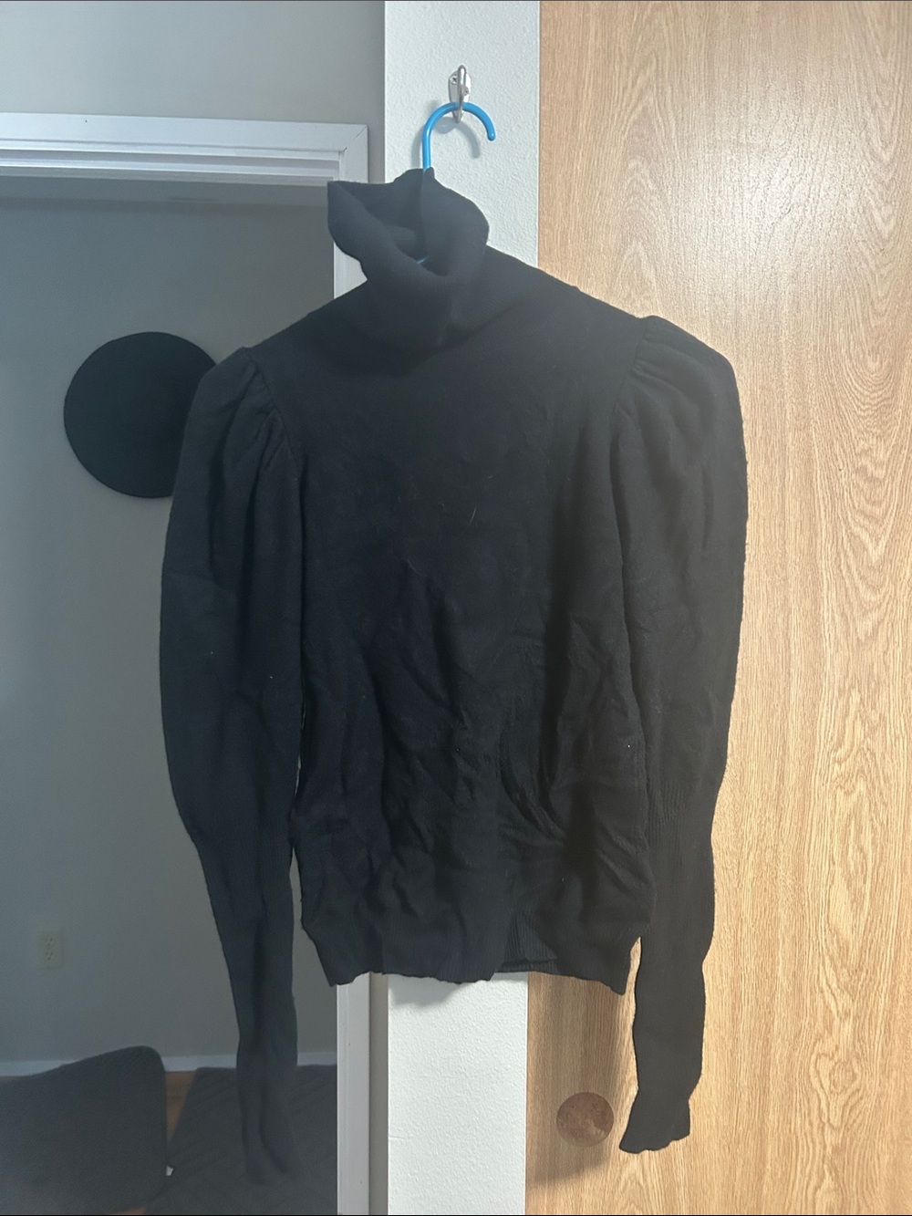 Aqua Cashmere Black Ribbed Knit Sweater